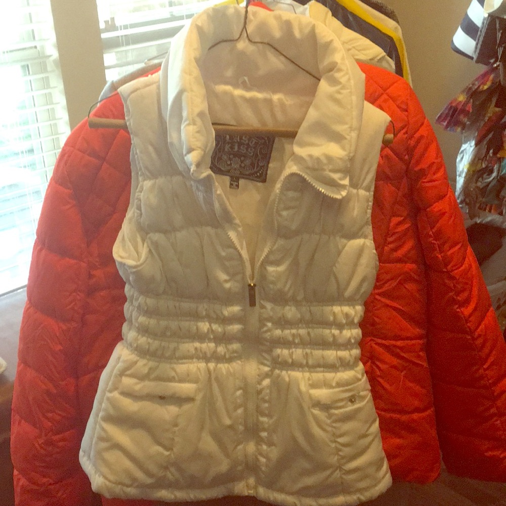 WHITE Boomer Vest